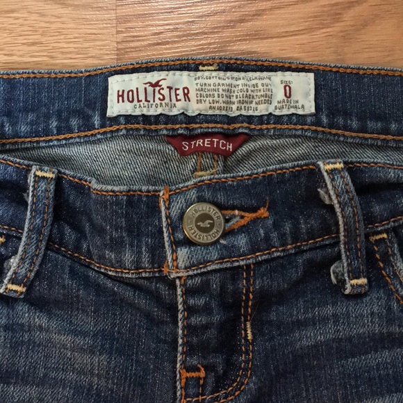 Shorts - Picture 2 of 3